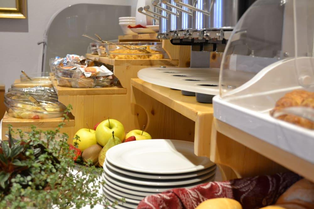 Hotel Corona Карано Экстерьер фото